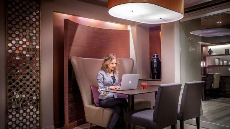 <b>Hotel Armoni Arc de Triomple Lobby</b>. Images powered by <a href="https://iceportal.shijigroup.com/" title="IcePortal" target="_blank">IcePortal</a>.