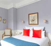 Chateau de la Commanderie Hotel Room