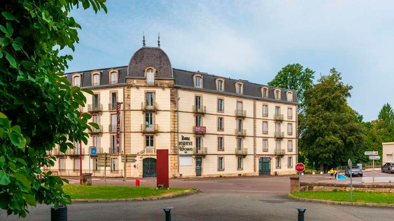 <b>Hotel CERISE Luxeuil Les Sources Exterior</b>. Images powered by <a href="https://iceportal.shijigroup.com/" title="IcePortal" target="_blank">IcePortal</a>.