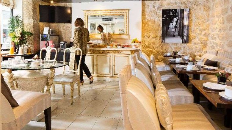 <b>Hotel & Residence du Lion d'Or Louvre Restaurant</b>. Images powered by <a href="https://iceportal.shijigroup.com/" title="IcePortal" target="_blank">IcePortal</a>.