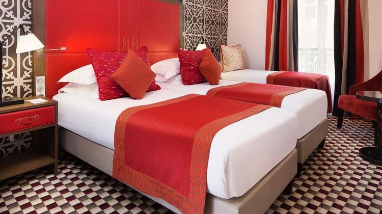 Phileas Hotel Room