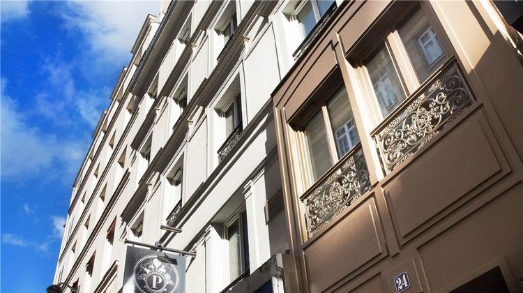 Phileas Hotel Exterior