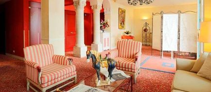 Delambre Hotel Lobby