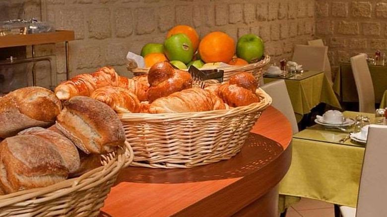 <b>Opera Deauville Hotel Restaurant</b>. Images powered by <a href="https://iceportal.shijigroup.com/" title="IcePortal" target="_blank">IcePortal</a>.