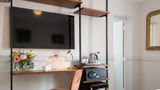 <b>De La Porte Doree Room</b>. Images powered by <a href="https://iceportal.shijigroup.com/" title="IcePortal" target="_blank">IcePortal</a>.