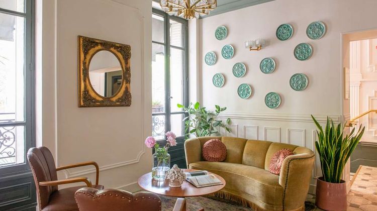 De La Porte Doree Lobby