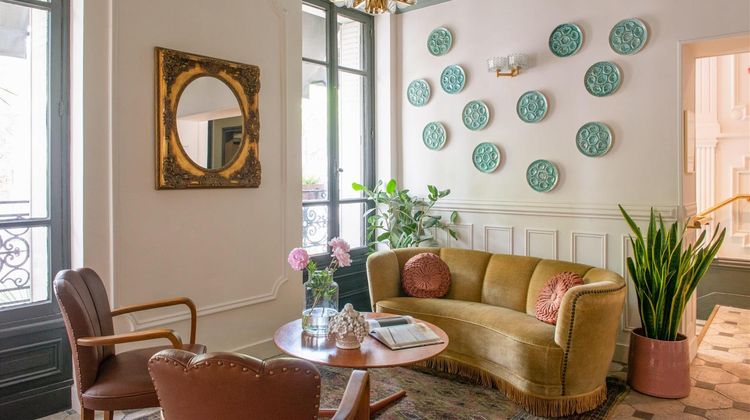 De La Porte Doree Lobby