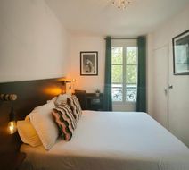 Hotel le Twelve Room