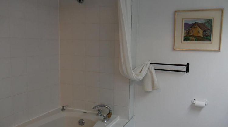 Auberge La Camarine Room
