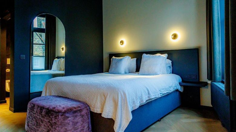 <b>Montanus Hotel Room</b>. Images powered by <a href="https://iceportal.shijigroup.com/" title="IcePortal" target="_blank">IcePortal</a>.