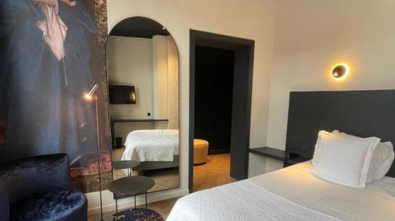 <b>Montanus Hotel Room</b>. Images powered by <a href="https://iceportal.shijigroup.com/" title="IcePortal" target="_blank">IcePortal</a>.