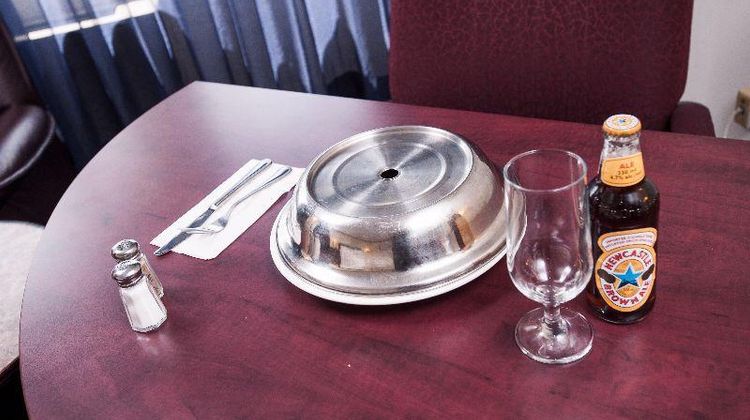 Deville Center Hotel Restaurant