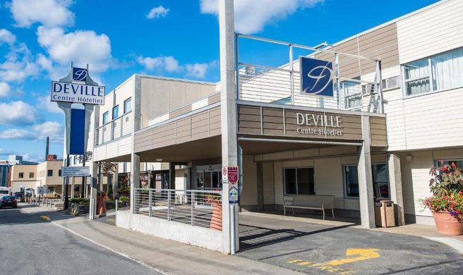 Deville Center Hotel Exterior