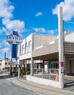 Deville Center Hotel