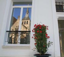 Le Cesar Hotel Exterior