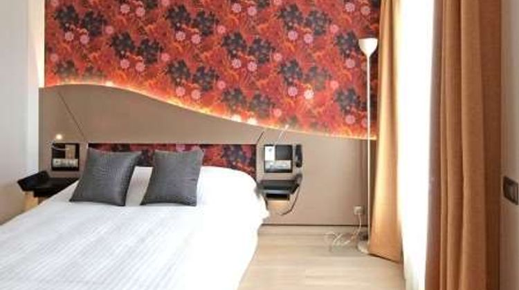 Hor Hotel Room