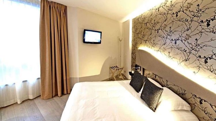 Hor Hotel Room