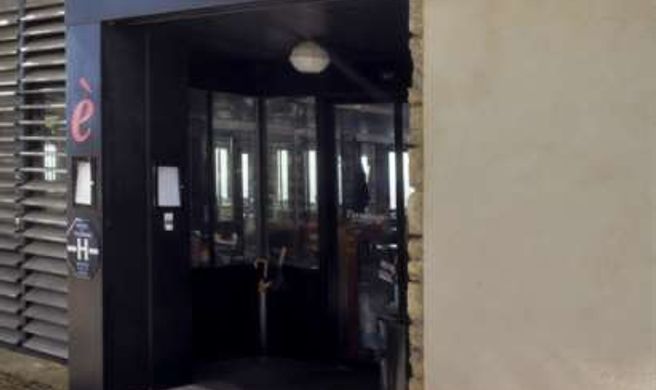 L'Ermitage Hotel Cuisine-a-manger Exterior