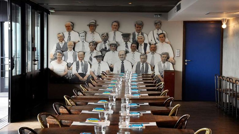 <b>L'Ermitage Hotel Cuisine-a-manger Other</b>. Images powered by <a href="https://iceportal.shijigroup.com/" title="IcePortal" target="_blank">IcePortal</a>.