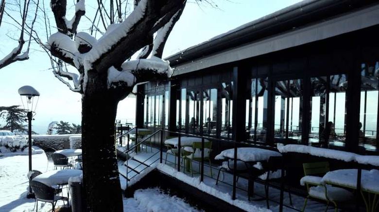 <b>L'Ermitage Hotel Cuisine-a-manger Exterior</b>. Images powered by <a href="https://iceportal.shijigroup.com/" title="IcePortal" target="_blank">IcePortal</a>.