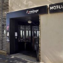 L'Ermitage Hotel Cuisine-a-manger