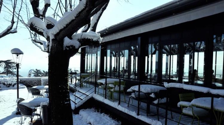 L'Ermitage Hotel Cuisine-a-manger Exterior