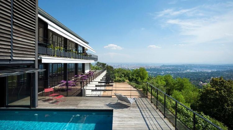L'Ermitage Hotel Cuisine-a-manger Pool