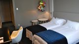 Le CINQ Room