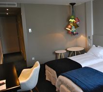 Le CINQ Room