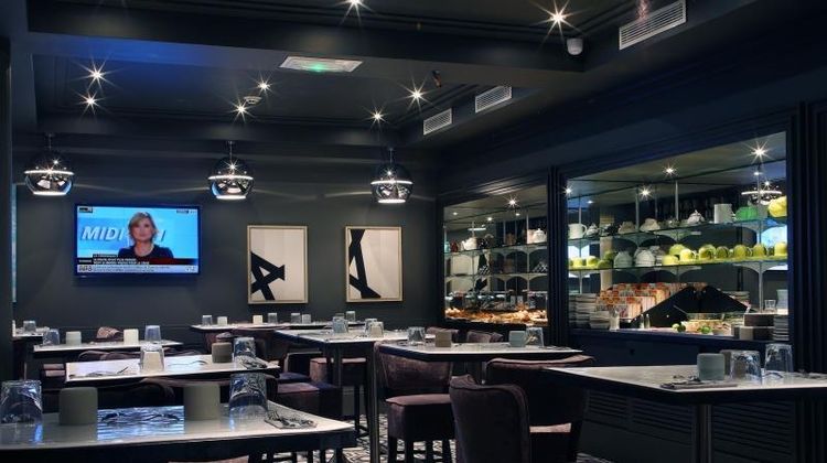 Le CINQ Restaurant