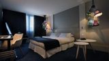 Le CINQ Room