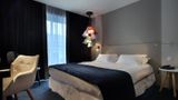 Le CINQ Room