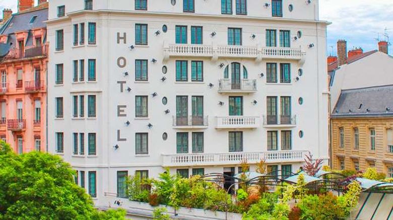 <b>College Hotel Exterior</b>. Images powered by <a href="https://iceportal.shijigroup.com/" title="IcePortal" target="_blank">IcePortal</a>.