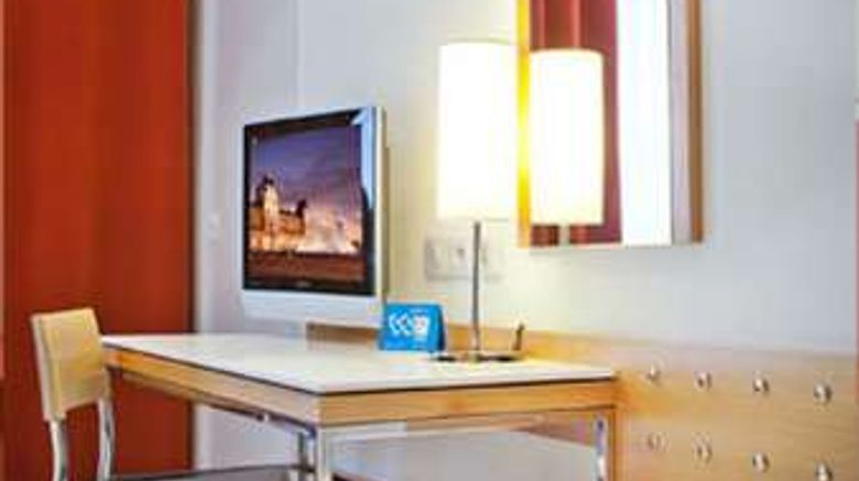 <b>Hotel Albe Saint Germain Room</b>. Images powered by <a href="https://iceportal.shijigroup.com/" title="IcePortal" target="_blank">IcePortal</a>.