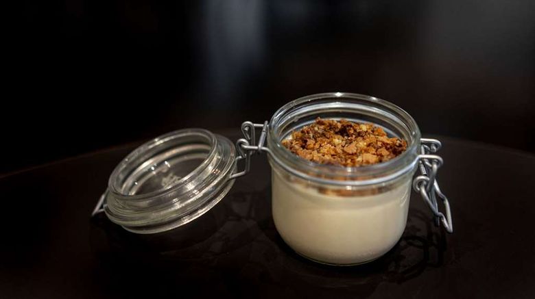<b>Hotel Royal Opera Restaurant</b>. Images powered by <a href="https://iceportal.shijigroup.com/" title="IcePortal" target="_blank">IcePortal</a>.