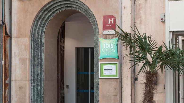<b>Ibis Styles Marseille Vieux Port Exterior</b>. Images powered by <a href="https://iceportal.shijigroup.com/" title="IcePortal" target="_blank">IcePortal</a>.