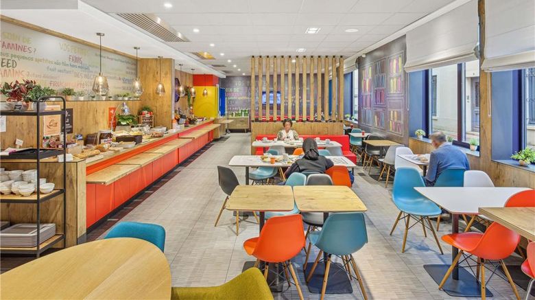<b>Ibis Saint Germain en Laye Centre Restaurant</b>. Images powered by <a href="https://iceportal.shijigroup.com/" title="IcePortal" target="_blank">IcePortal</a>.