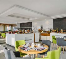 Ibis Styles Diplomatic Area Exterior