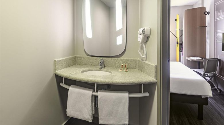 <b>Ibis Ibirapuera Hotel Room</b>. Images powered by <a href="https://iceportal.shijigroup.com/" title="IcePortal" target="_blank">IcePortal</a>.