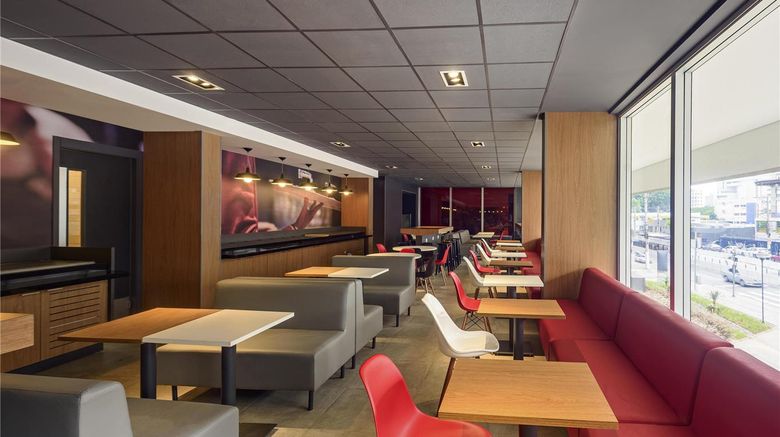 <b>Ibis Ibirapuera Hotel Restaurant</b>. Images powered by <a href="https://iceportal.shijigroup.com/" title="IcePortal" target="_blank">IcePortal</a>.