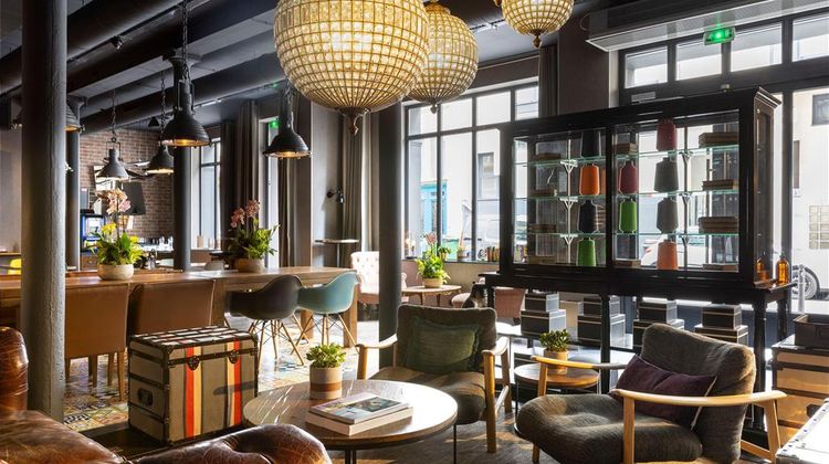 Hotel Fabric Restaurant