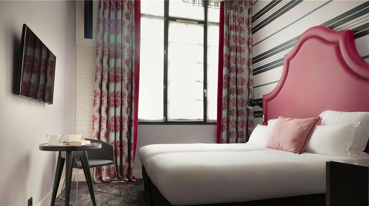 Hotel Fabric Room