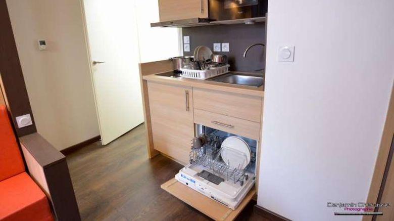 <b>Privilodges Carre de Jaude Room</b>. Images powered by <a href="https://iceportal.shijigroup.com/" title="IcePortal" target="_blank">IcePortal</a>.