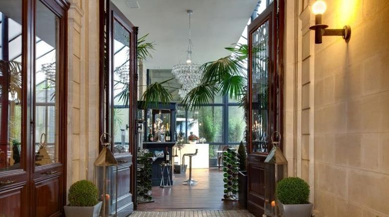 <b>Le Boutique Hotel Bordeaux Lobby</b>. Images powered by <a href="https://iceportal.shijigroup.com/" title="IcePortal" target="_blank">IcePortal</a>.