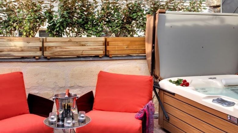 <b>Le Boutique Hotel Bordeaux Spa</b>. Images powered by <a href="https://iceportal.shijigroup.com/" title="IcePortal" target="_blank">IcePortal</a>.