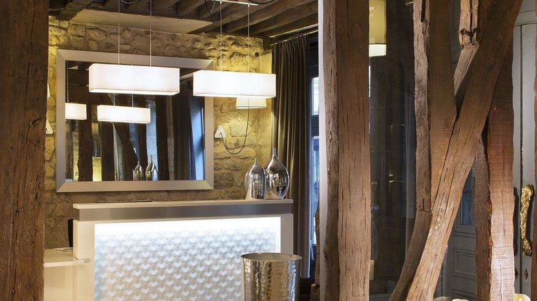 <b>Hotel Jacques de Molay Paris Lobby</b>. Images powered by <a href="https://iceportal.shijigroup.com/" title="IcePortal" target="_blank">IcePortal</a>.