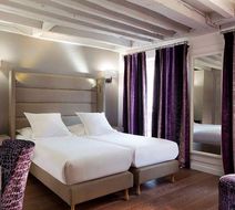 Hotel Jacques de Molay Paris Room