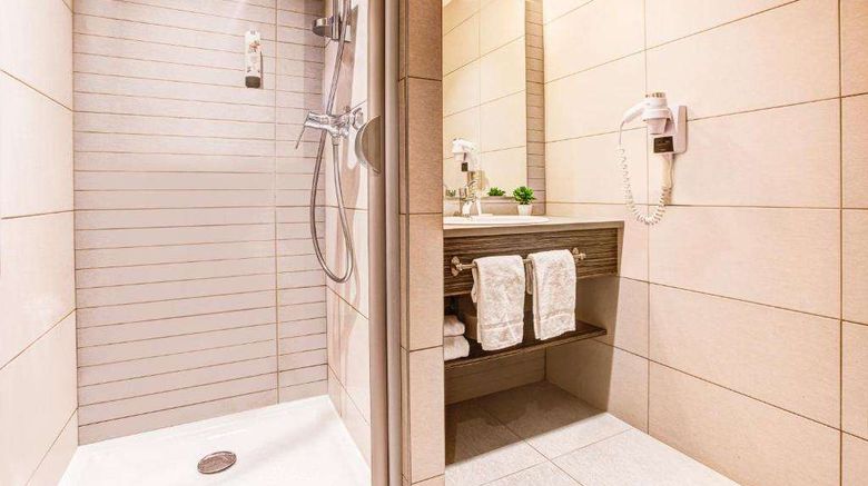 <b>Republik Hotel Lyon Room</b>. Images powered by <a href="https://iceportal.shijigroup.com/" title="IcePortal" target="_blank">IcePortal</a>.