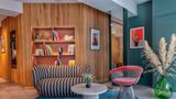<b>Republik Hotel Lyon Lobby</b>. Images powered by <a href="https://iceportal.shijigroup.com/" title="IcePortal" target="_blank">IcePortal</a>.