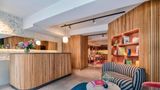 <b>Republik Hotel Lyon Lobby</b>. Images powered by <a href="https://iceportal.shijigroup.com/" title="IcePortal" target="_blank">IcePortal</a>.